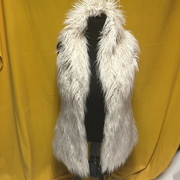 INC SHAGGY BOHO FAUX FUR VEST NWOT  MEDIUM - Picture 7 of 11
